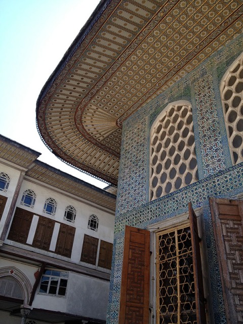 Intricate tiling in the Tokapi palace Harem